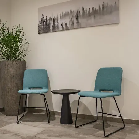 Montec-3 By Interhome * היפאך