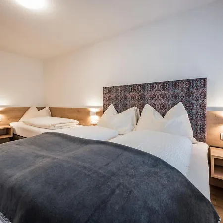 Montec-3 By Interhome