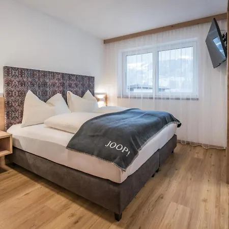 Montec-3 By Interhome Lägenhet Hippach